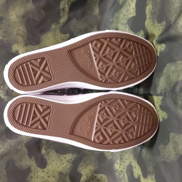 NWT Chuck Taylor All Star Lux Mid Wedge Sneakers - Picture 7 of 9